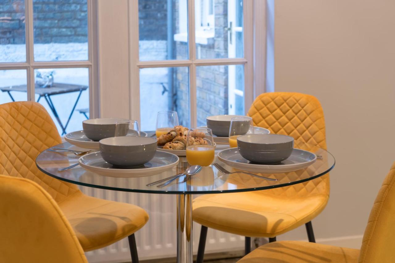 런던 Camden Luxury Flat With Private Patio 아파트 외부 사진